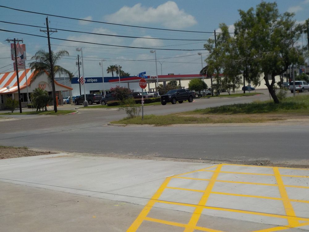 994 E Hidalgo Ave, Raymondville, TX 78580